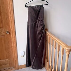 Stunning Vera Wang Beaded Bodice Strapless Silk Evening Gown Size 8 Vintage Y2K